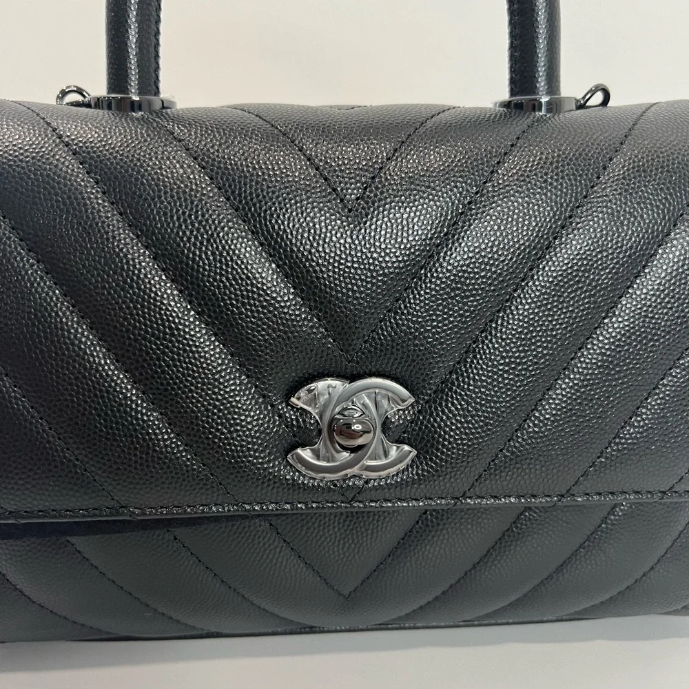 Chanel Black Chevron Coco Handle w Black Hardware - Picture 3 of 17